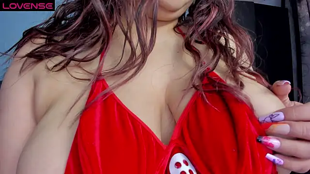Snapshot of charlotee_lovee69 chatting on 12-18-24, 10:57 charlotee lovee69 online show from 12-18-24, 10:57
