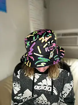 Snapshot of 4kUsh2Fashion0 chatting on 02-02-25, 04:32 4kUsh2Fashion0 online show from 02-02-25, 04:32