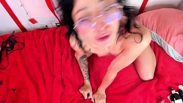 Cloe Leee online show from 02-07-25, 10:50