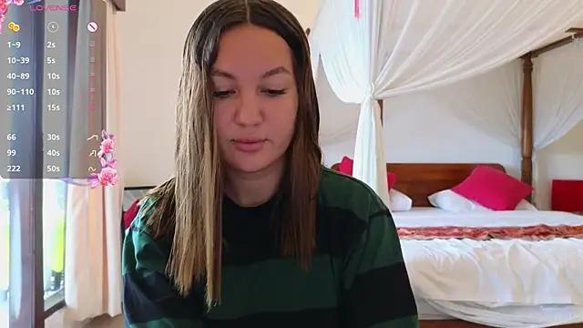 Nelly Fischer online show from 12-14-25, 12:05