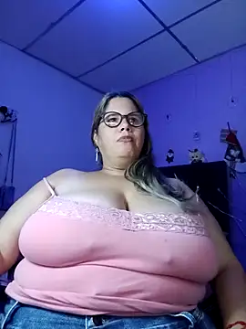 EllisW8 online show from 11-21-25, 01:04