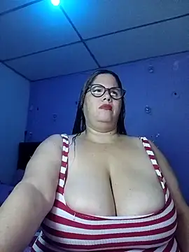 EllisW8 online show from 11-22-25, 10:47