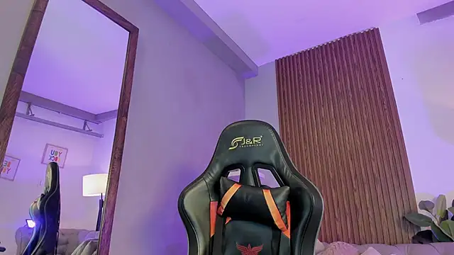 Snapshot of liam_collins21 chatting on 01-07-26, 11:56 liam collins21 online show from 01-07-26, 11:56