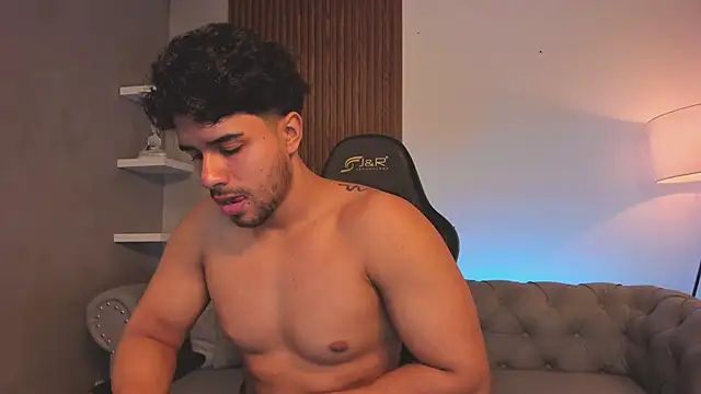 Snapshot of liam_collins21 chatting on 02-21-26, 11:55 liam collins21 online show from 02-21-26, 11:55