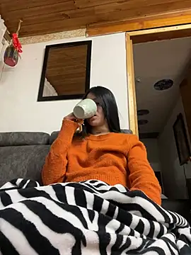 Snapshot of ananya_sex1 chatting on 01-25-25, 08:10 ananya sex1 online show from 01-25-25, 08:10