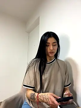 Snapshot of ananya_sex1 chatting on 11-08-25, 06:02 ananya sex1 online show from 11-08-25, 06:02