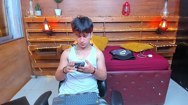 alex 477 online show from 09-19-25, 11:44