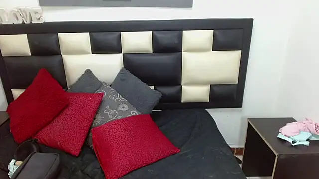 kiwii nasty online show from 11-09-25, 06:01