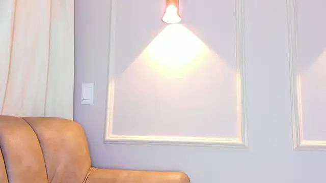 Snapshot of Lia_walton chatting on 12-16-25, 12:21 Lia walton online show from 12-16-25, 12:21