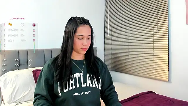 Snapshot of Gigi-bom chatting on 02-06-26, 12:26 Gigi-bom online show from 02-06-26, 12:26