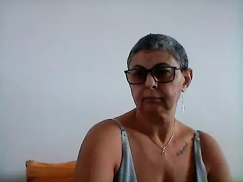 roseblak42 online show from 02-06-25, 11:21