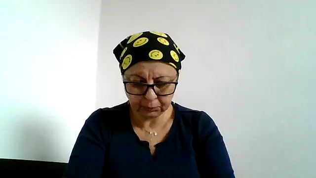 roseblak42 online show from 11-18-25, 10:31