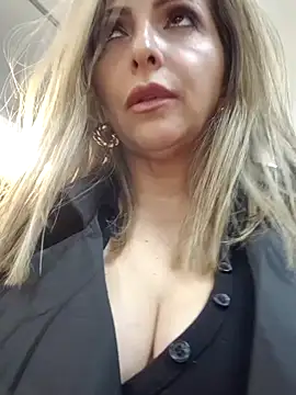  Abril-Office1 online show from 02-06-25, 07:51