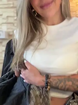  Abril-Office1 online show from 10-16-25, 03:46