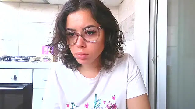 LovelyJulliette online show from 10-23-25, 10:25