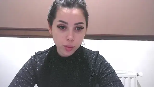 LovelyJulliette online show from 01-18-26, 04:00