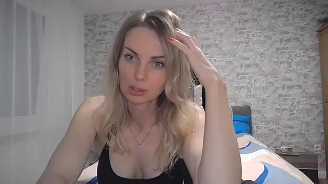 AlissonBia online show from 09-20-25, 09:05