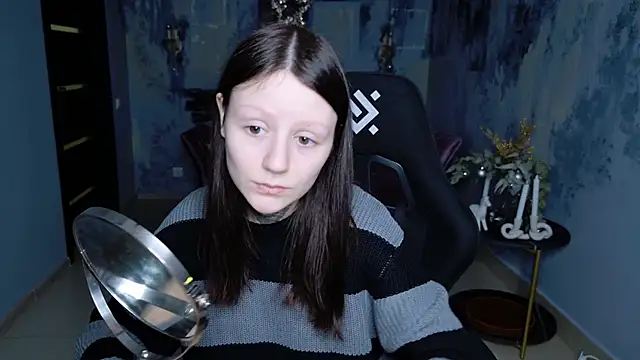 Snapshot of VeliraBraitberg chatting on 01-05-25, 05:09 VeliraBraitberg online show from 01-05-25, 05:09