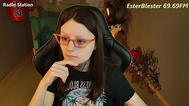 Snapshot of VeliraBraitberg chatting on 01-09-25, 11:14 VeliraBraitberg online show from 01-09-25, 11:14