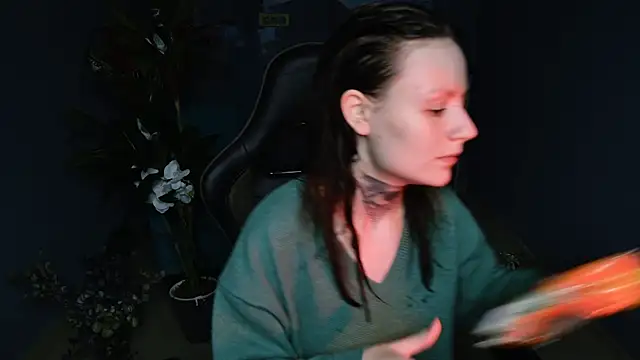 Snapshot of VeliraBraitberg chatting on 02-26-25, 11:20 VeliraBraitberg online show from 02-26-25, 11:20