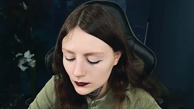 Snapshot of VeliraBraitberg chatting on 02-28-25, 11:14 VeliraBraitberg online show from 02-28-25, 11:14