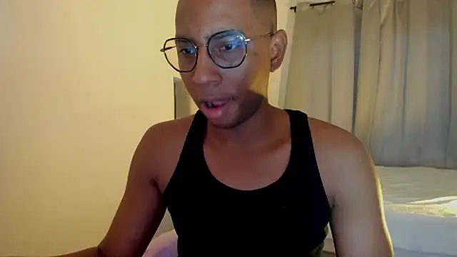 Arwens bell08 online show from 09-17-25, 02:08