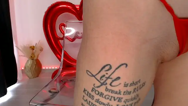 arianatattoos online show from 02-12-25, 11:40