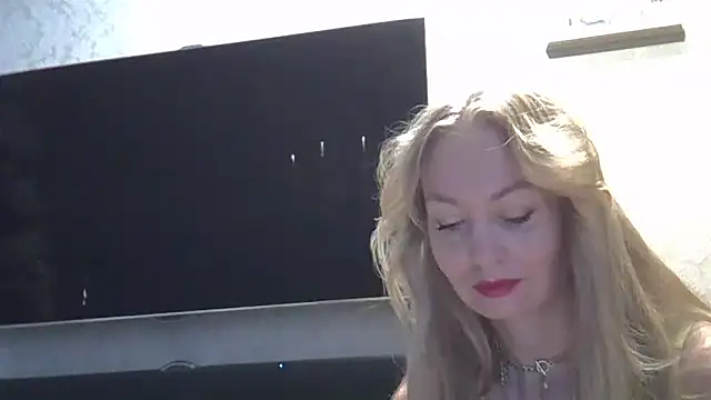 ZarinaSwift online show from 12-24-24, 04:44