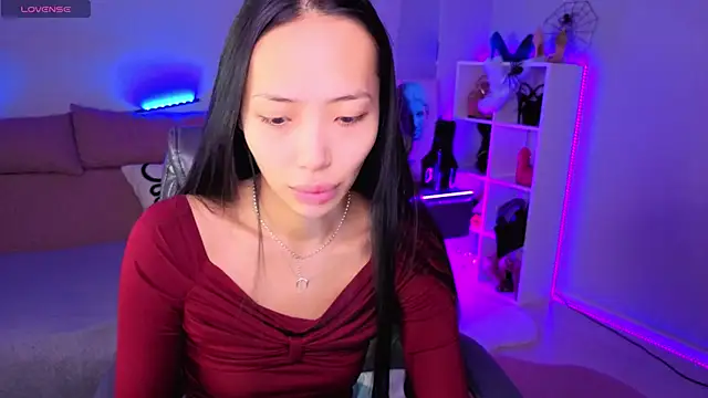 Snapshot of _MIURA_ chatting on 11-02-25, 12:57 MIURA online show from 11-02-25, 12:57