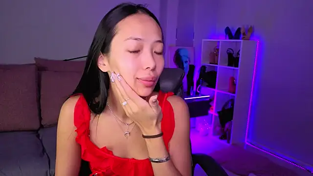 Snapshot of _MIURA_ chatting on 11-16-25, 01:00 MIURA online show from 11-16-25, 01:00