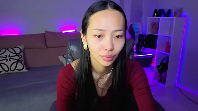 Snapshot of _MIURA_ chatting on 11-25-25, 01:05 MIURA online show from 11-25-25, 01:05