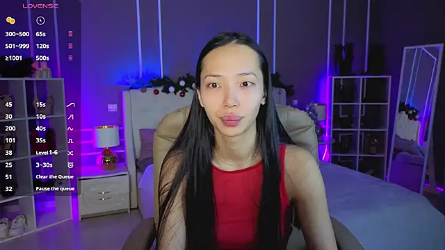 Snapshot of _MIURA_ chatting on 12-17-25, 01:00 MIURA online show from 12-17-25, 01:00