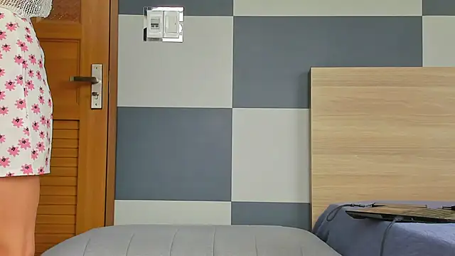 Snapshot of Kiera_Thomas chatting on 12-04-25, 06:44 Kiera Thomas online show from 12-04-25, 06:44