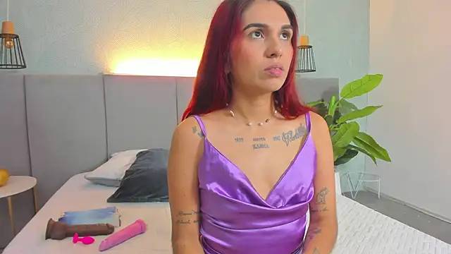 LiaVelez online show from 03-21-25, 01:01