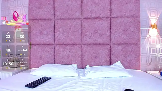 Snapshot of LiaVelez chatting on 02-14-26, 01:30 LiaVelez online show from 02-14-26, 01:30