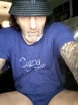 Snapshot of Hotbodyscottie chatting on 02-20-25, 09:44 Hotbodyscottie online show from 02-20-25, 09:44