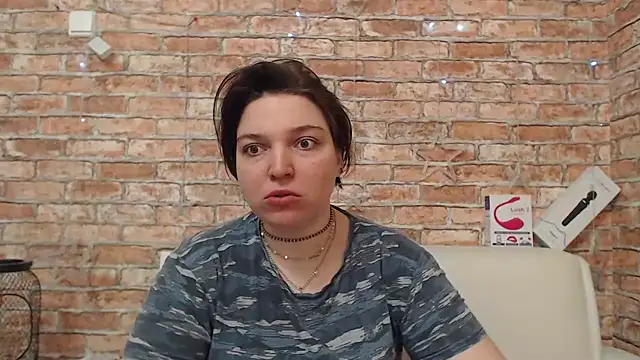 Amelia Kiss  online show from 04-02-26, 01:14