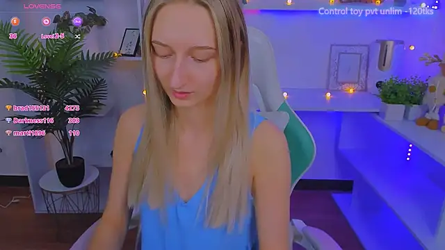  Ri na  online show from 12-26-24, 12:38