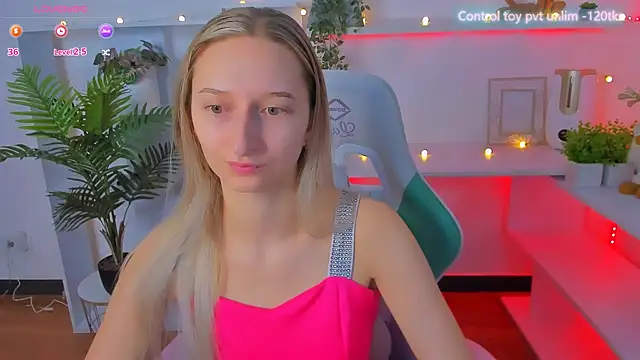  Ri na  online show from 12-27-24, 06:35