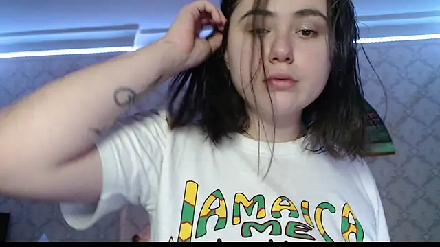 Snapshot of FelvivalKitty chatting on 01-04-25, 08:59 FelvivalKitty online show from 01-04-25, 08:59