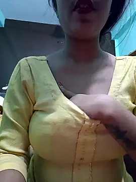 Snapshot of Kavita_ji chatting on 01-05-25, 04:58 Kavita ji online show from 01-05-25, 04:58