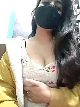 Snapshot of Kavita_ji chatting on 01-12-25, 02:24 Kavita ji online show from 01-12-25, 02:24