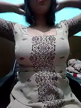 Snapshot of Kavita_ji chatting on 02-08-25, 04:03 Kavita ji online show from 02-08-25, 04:03