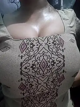 Snapshot of Kavita_ji chatting on 09-09-25, 04:45 Kavita ji online show from 09-09-25, 04:45