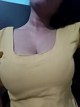 Snapshot of Kavita_ji chatting on 09-29-25, 03:11 Kavita ji online show from 09-29-25, 03:11