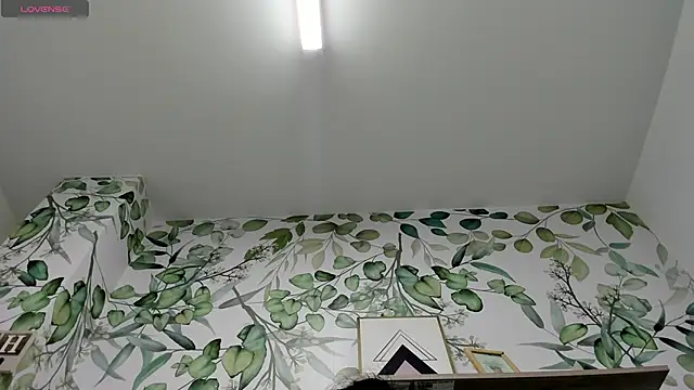 atilanadiaz7 online show from 02-03-25, 07:00