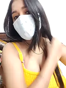 Gloie4u online show from 12-17-24, 02:33