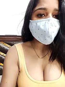 Gloie4u online show from 12-20-24, 12:38