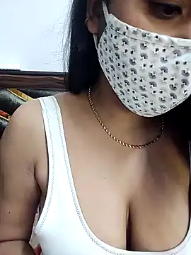 Gloie4u online show from 02-04-25, 03:57