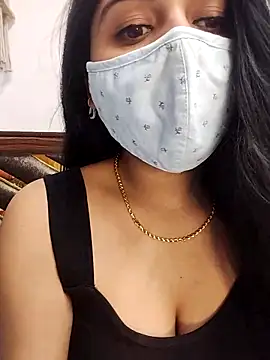 Gloie4u online show from 03-06-25, 06:16